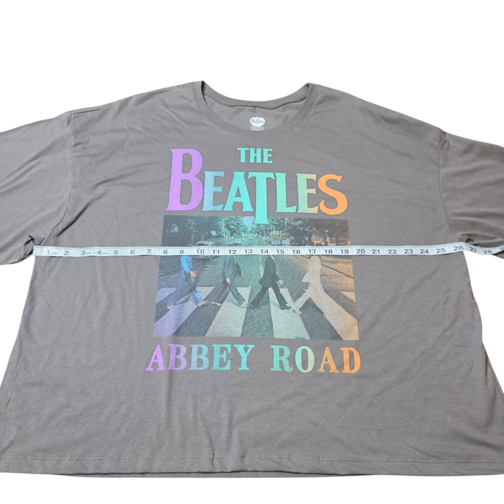 The Beatles Abbey Road Graphic T-Shirt Short Sleeve Women Plus‎ Size 3X NWT - Picture 5 of 5